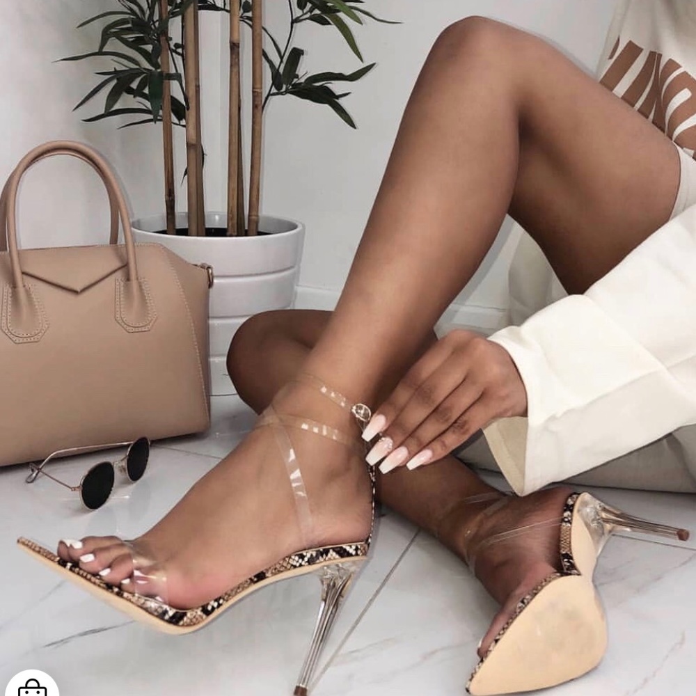 Simmi London Cassie beige snake pointed toe